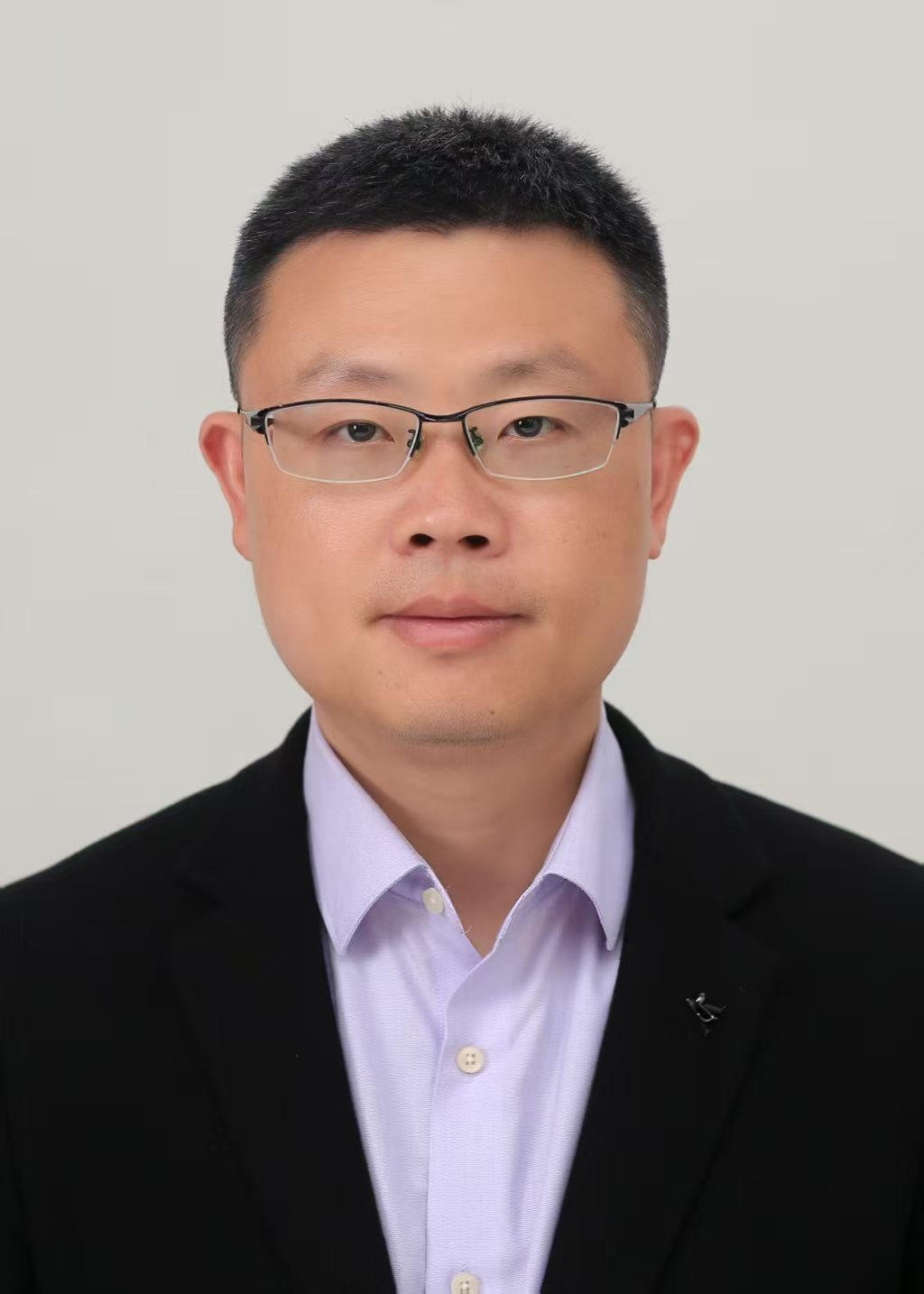 潘葆梁.jpg